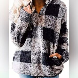 Cozy 1/4 zip buffalo plaid sweatshirt